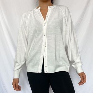 [SOLD] White Pearl Button Cardigan